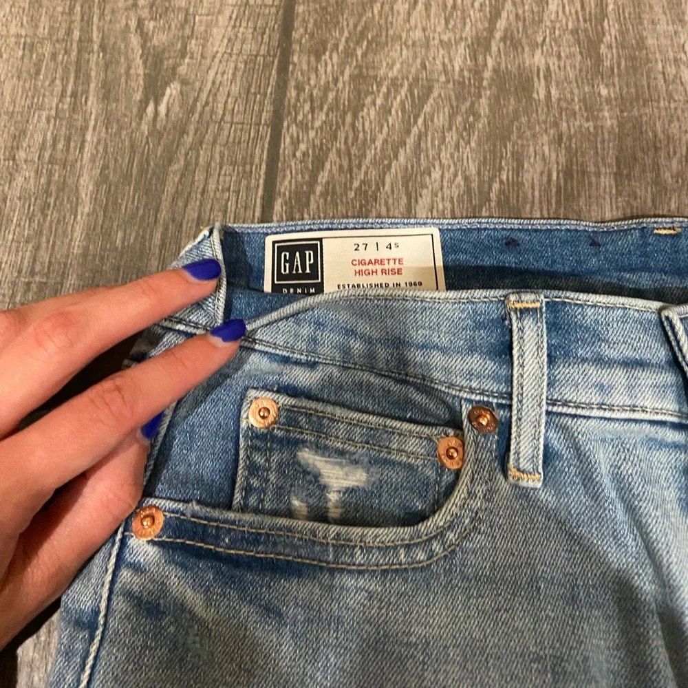GAP High Rise Cigarette Jeans - Picture 3 of 5